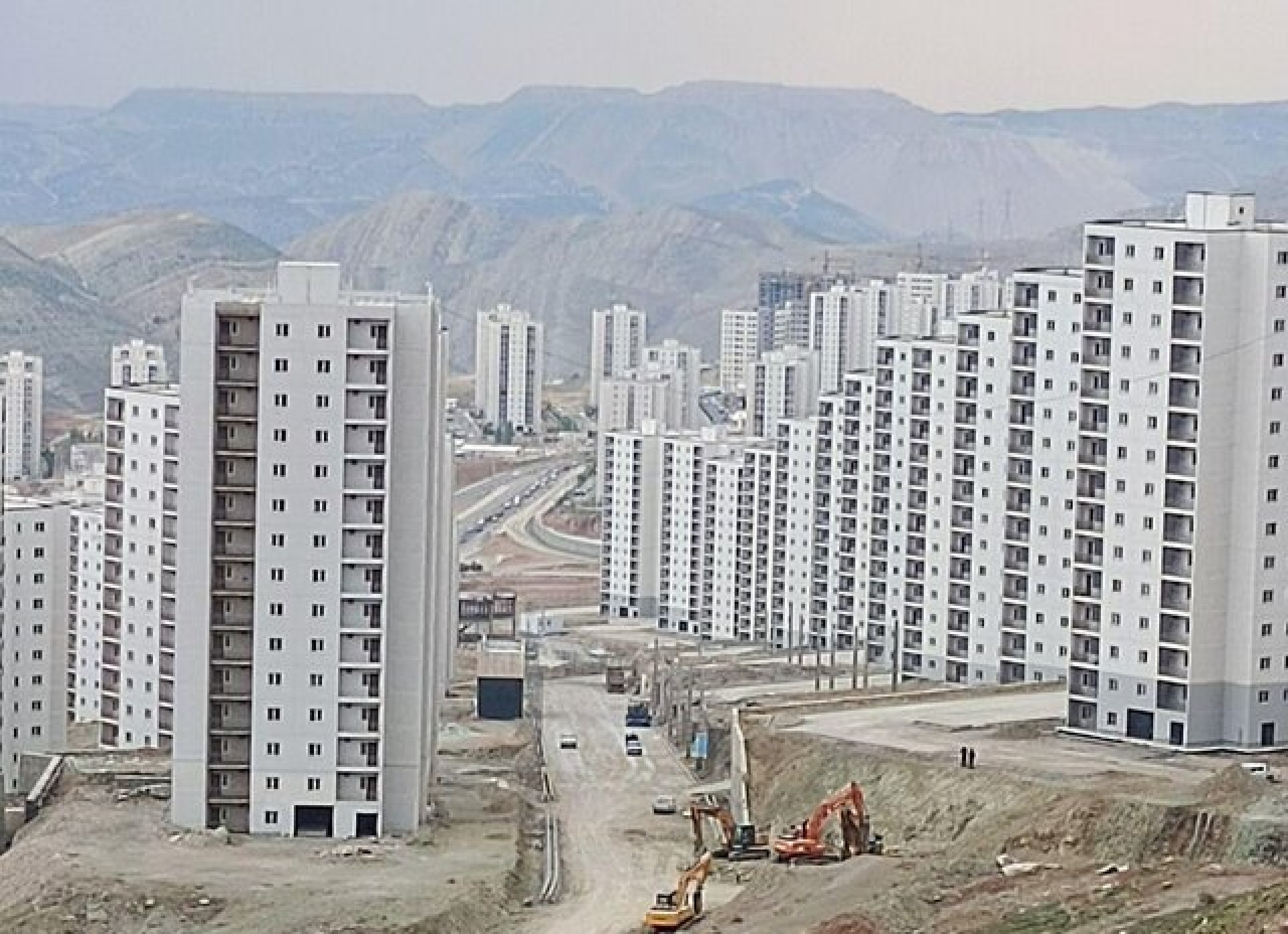 قیمت مسکن در پردیس ریزش کرد/ احتمال افت بیشتر در بازار مسکن پردیس